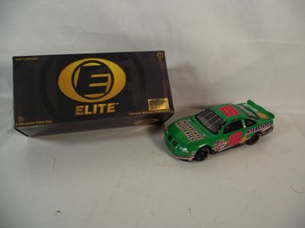 Bobby Labonte Interstate Batteries #18 Nascar Elite 1:24 Scale Diecast Pontiac Race Car NIB