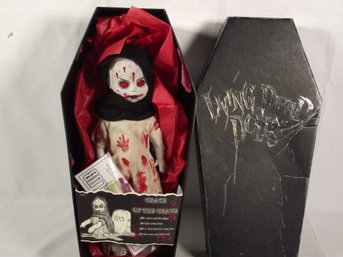 Living Dead Doll Grace Of The Grave In Coffin Box