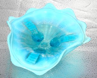 G83 Northwood Blue Opalescent Carnival Glass Dish