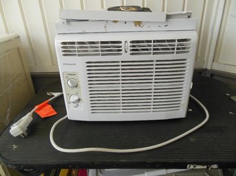 Frigidaire 5000 BTU Air Conditioner - Tested & Working