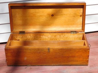 A Wooden Tool Storage Trunk W/drop In Tray