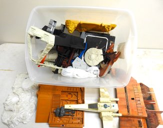 Lot Of Vintage Star Wars Toys - Parts As Found