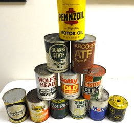 Large Lot Of Vintage Composite Oil Cans Castrol Mobil Sunoco & More - Some Contents