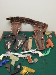 Huge Lot Of Vintage Holsters & Gun Toys Roy Roger Hubley & More