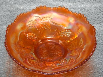 G122 Early Marigold Grape & Leaf Carnival Glass Dish
