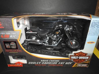 NEVER USED Large Harley Davidson FAT BOY Remote Control Motorcycle