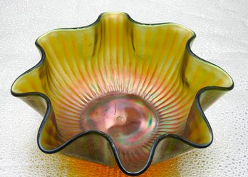 G149 Early Northwood Green Stipple Ray Carnival Glass Bowl