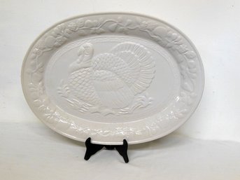 There's Never A Bad Time For Turkey Lurkey With This Gibson Home 18' Heavy Ceramic Turkey Platter