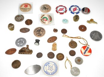 Lot Of Coins Buttons Badge & More Smalls Lot
