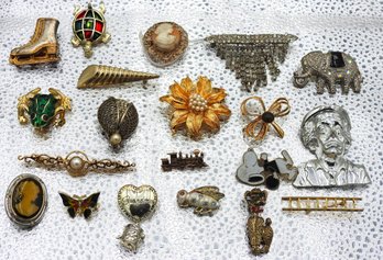 Lot # 15 Vintage Ladies Pendant Pins