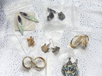 Lot # 42 Lot Of Vintage Ladies Earrings