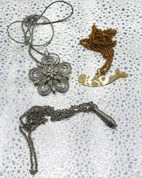 Lot # 46 Nice Lot Of Ladies Necklaces