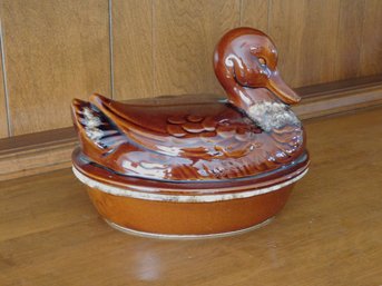 Vintage Hull Pottery Brown Drip Duck Covered Casserole Ovenproof USA Covered Dish 10' X 7.25'