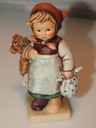 6 Inch Hummel Weary Wanderer Figurine No Chips Or Cracks