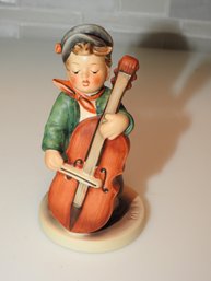 6 Inch Hummel Sweet Music  Figurine No Chips Or Cracks