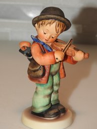 6 Inch Hummel Fiddler Figurine No Chips Or Cracks