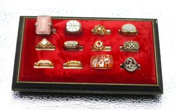 Lot # 137 Lot Of Beautiful Ladies Rings