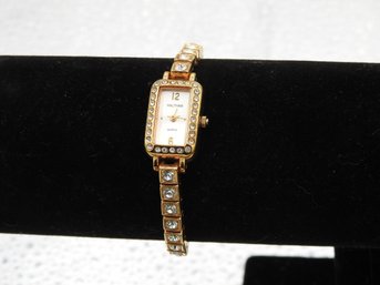 Vintage Gold Tone Waltham Wrist Watches With Stones