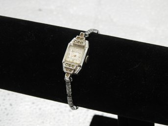 Vintage Elgin 17 Jewels Wrist Watch With Stones