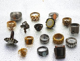 Estate Found Jewelry Ring Lot 1 Ring Sizes Are All Different