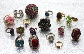 Estate Found Jewelry Ring Lot 6 Ring Sizes Are All Different