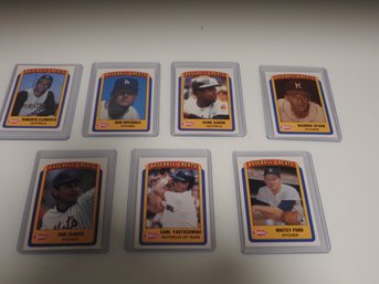 Lot Of Hall Of Famers Baseball Cards Aaron Clemente & More