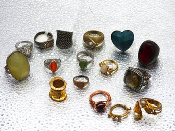 Estate Found Jewelry Ring Lot 9 Ring Sizes Are All Different