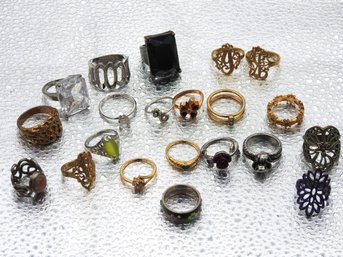 Estate Found Jewelry Ring Lot 11 Ring Sizes Are All Different