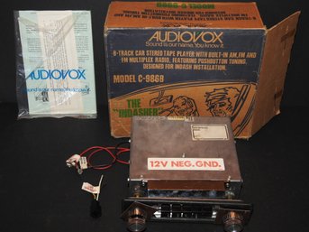 Original Looks Never Used Audiovox 8 Track AM FM Car Radio In Original Box