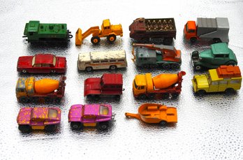 D19 Lot Of Vintage Diecast Cars