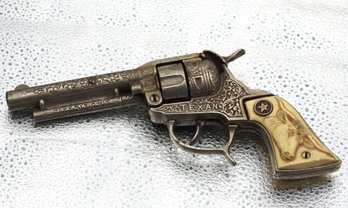 Old Hubley Texan Metal Cap Gun