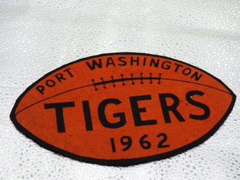 9 Inch 1962 Tigers Felt Football Patch