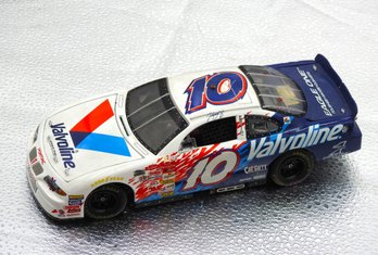 1/24 Valvoline Oil Nascar Diecast Car