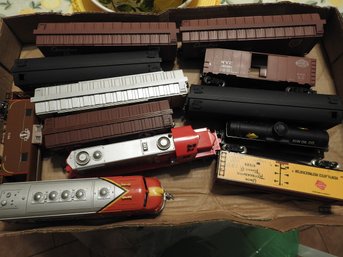 Lot #4 Of HO Trains