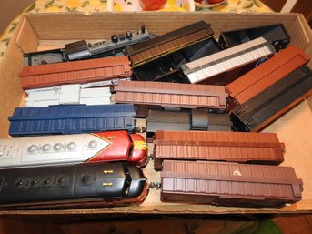 Lot #5 Of HO Trains