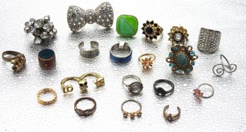 Lot 6 Of Estate Found Jewelry Rings All Different Sizes