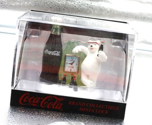 Never Used Cool Polar Bear Coca Cola Clock