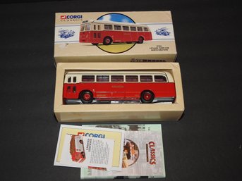 NIB Corgi Leylan Tiger Cub Northwestern 8 Inch Diecast Bus