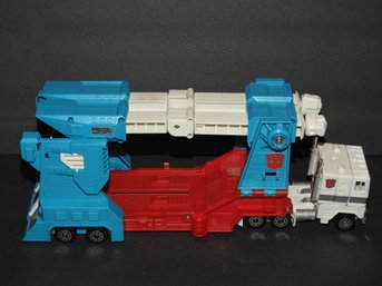 1980s Gen 1 Ultra Magnus Transformers Action Figure Toy