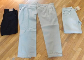 4 Pair Of Men's Dress Slacks By Bill Blass And Wrangler Jeans