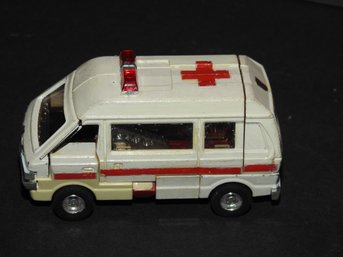 1980s Gen 1 Ratchet Ambulance Transformers Action Figure Toy