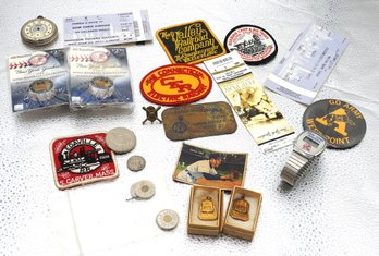 Estate Fresh Find Vintage Junk Drawer Smalls Lot # 9