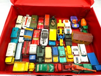 Large Lot Of Old Lesney Matchbox Diecast Cars With Case