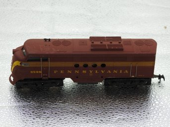 Vintage HO Scale 9506 Pennsylvania RR Train Engine