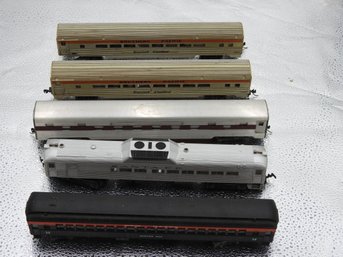 Lot Of 5 Vintage HO Scale Train Cars