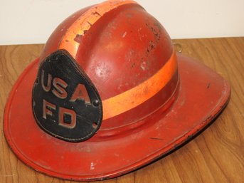 WW2 USA Military Fire Helmet With Leather Badge