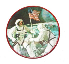 Vari-Vue Apollo 11 Moon Lunar Landing 1969 Lenticular 3D Picture Pin
