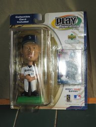 2001 Upper Deck Ichiro Suzuki Rookie Bobble Head Figure