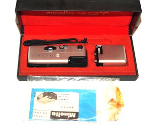 Vintage Minolta  QT 35 Mm Camera In Case