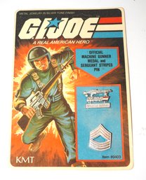 1982 Hasbro GI JOE Official Machine Gunner Medal & Sergeant  Stripes Pin In Unpunched Packaged